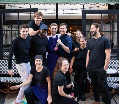 L'équipe complète du Café Paulette